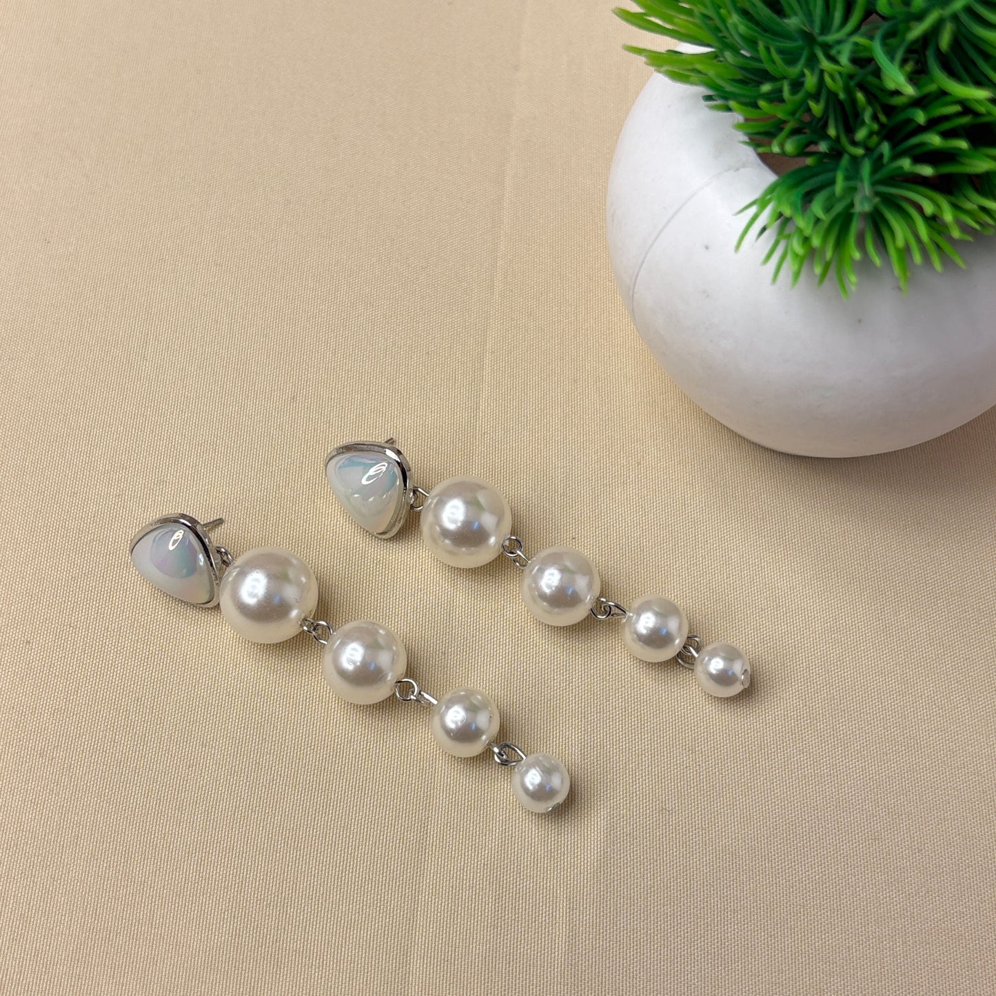 Cascade Pearl Elegance