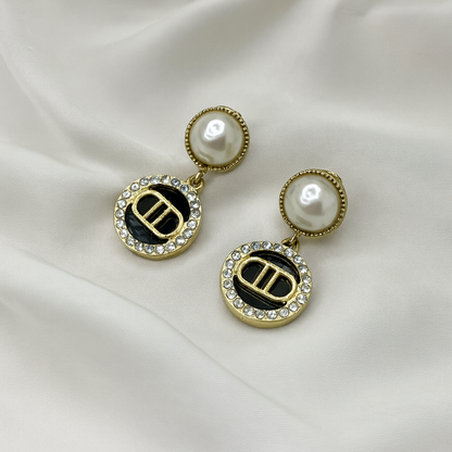 Pearl Noir Dangle